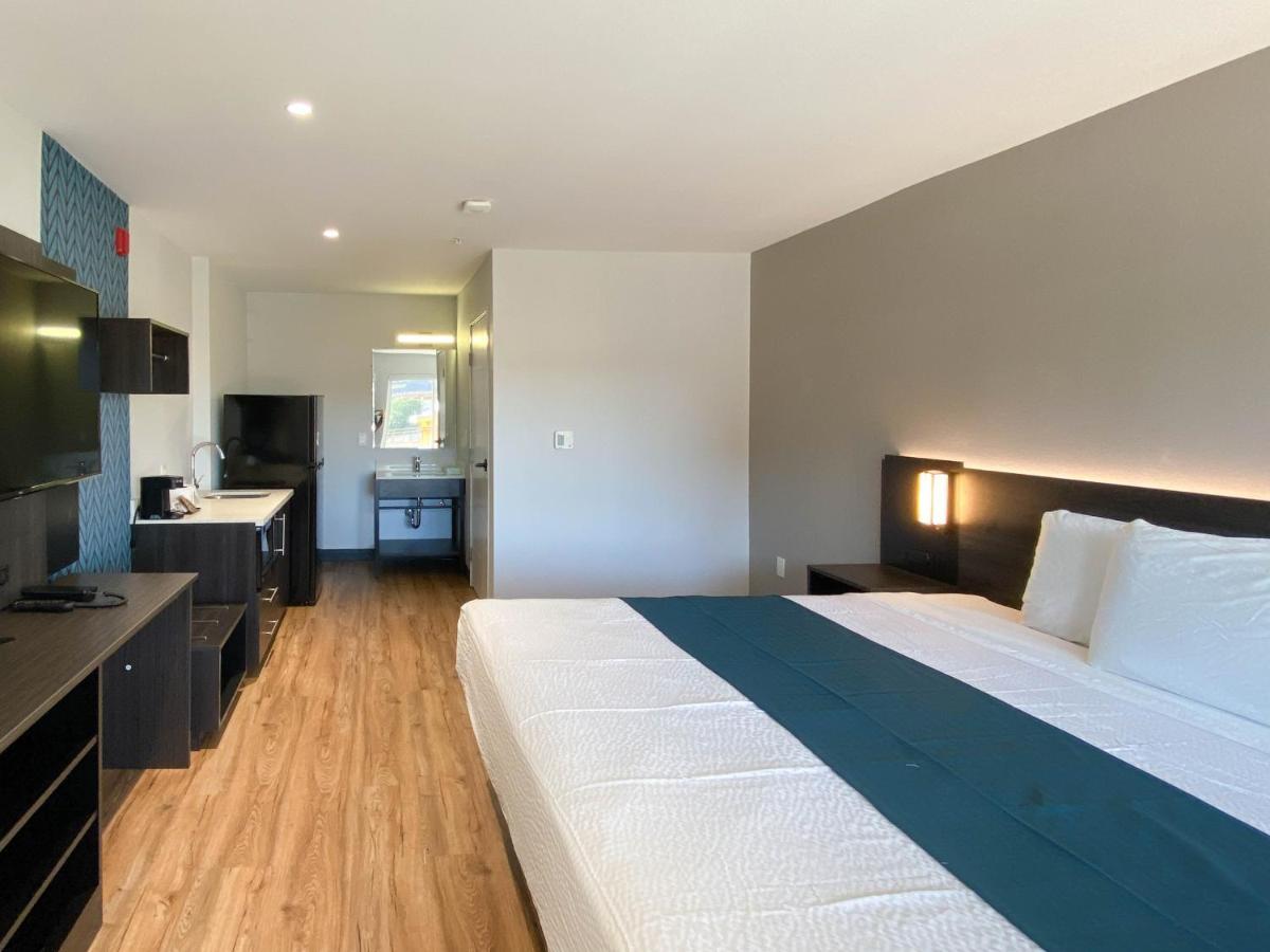 Studio 6 Suites Stockton, Ca Waterfront エクステリア 写真