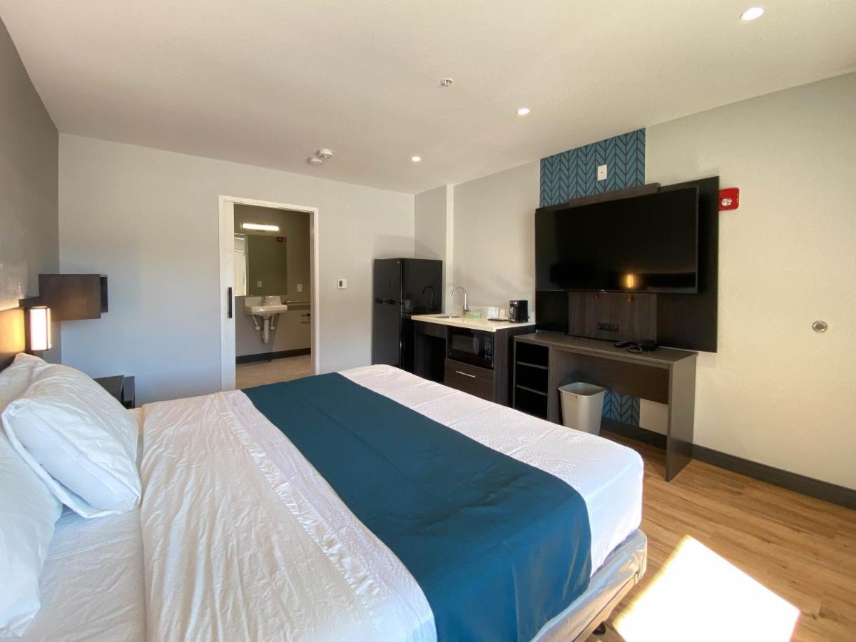 Studio 6 Suites Stockton, Ca Waterfront エクステリア 写真