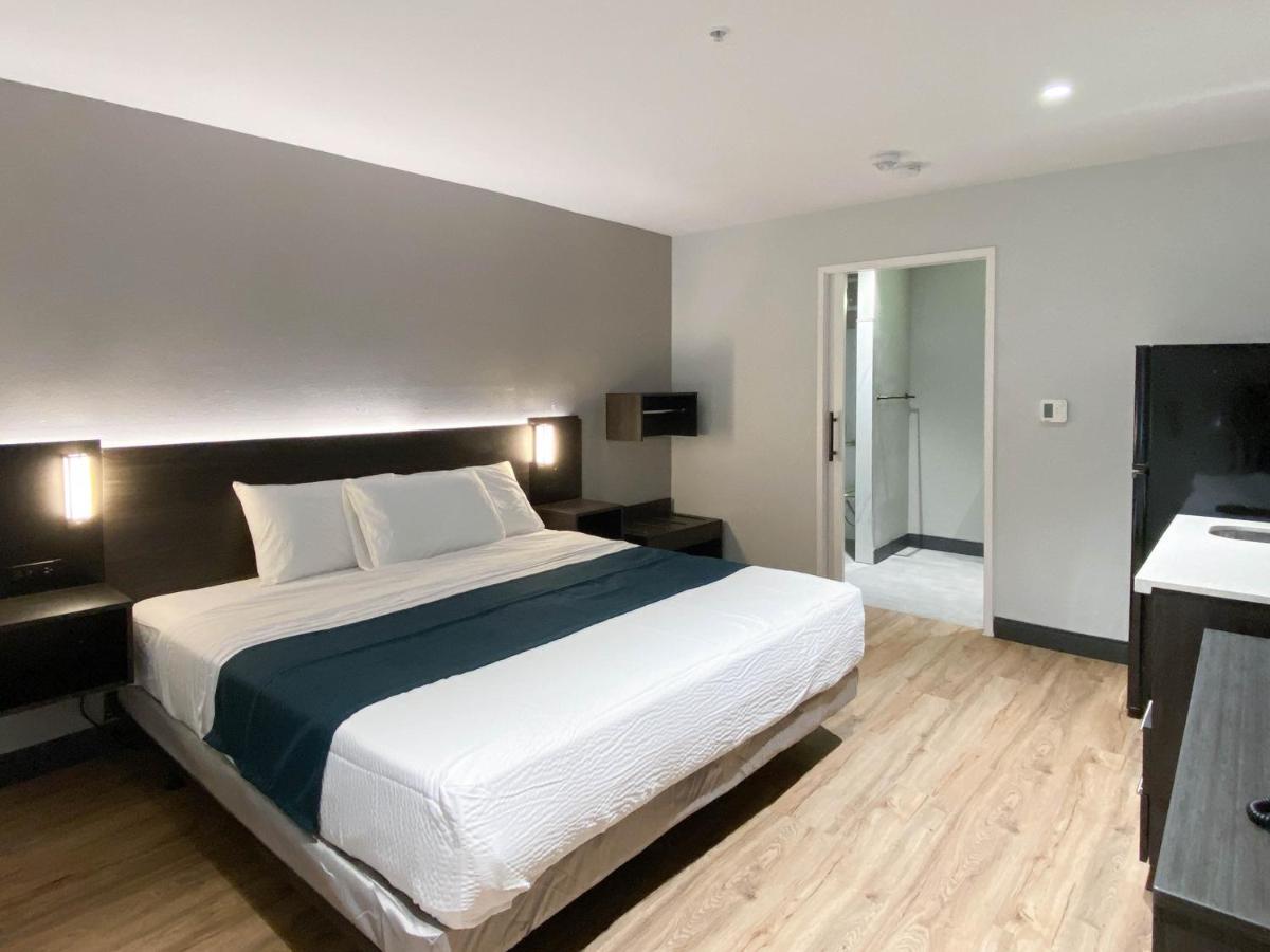 Studio 6 Suites Stockton, Ca Waterfront エクステリア 写真