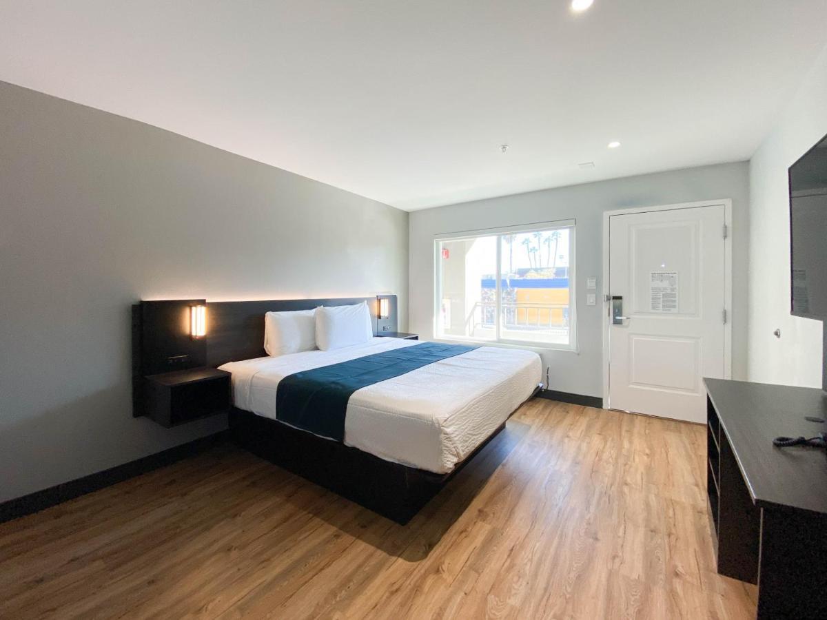 Studio 6 Suites Stockton, Ca Waterfront エクステリア 写真