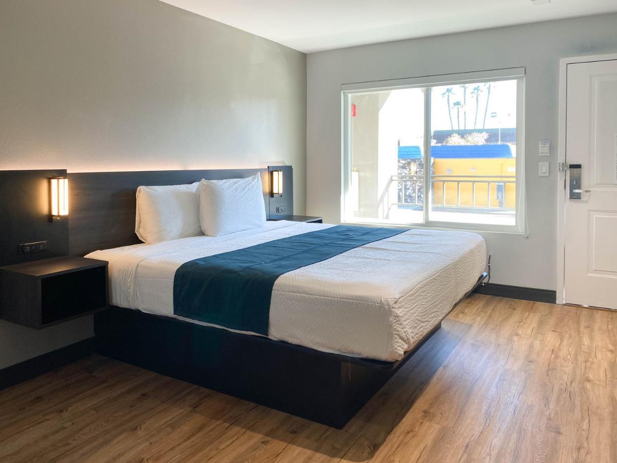Studio 6 Suites Stockton, Ca Waterfront エクステリア 写真