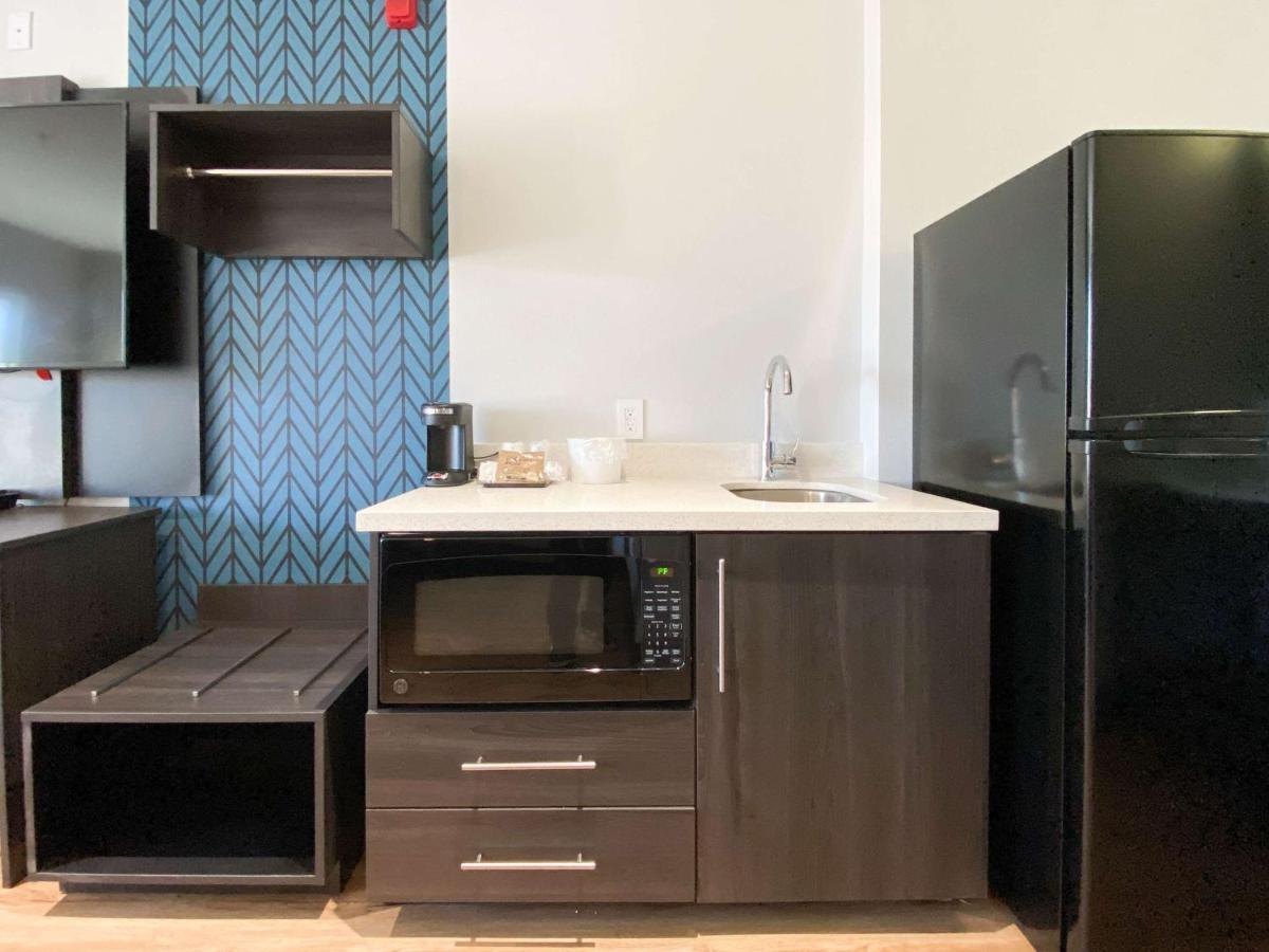 Studio 6 Suites Stockton, Ca Waterfront エクステリア 写真