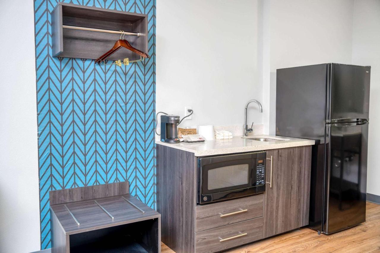 Studio 6 Suites Stockton, Ca Waterfront エクステリア 写真